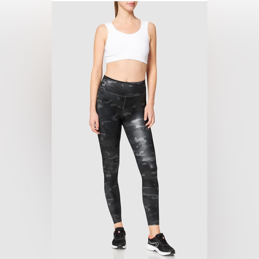 Nike Dri-Fit camo leggings